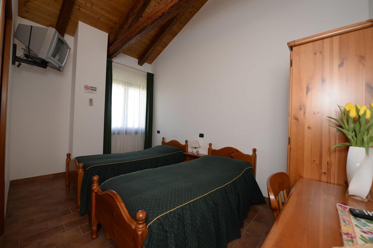 Agriturismo Le Oche Selvatiche Lauzacco Eksteriør bilde