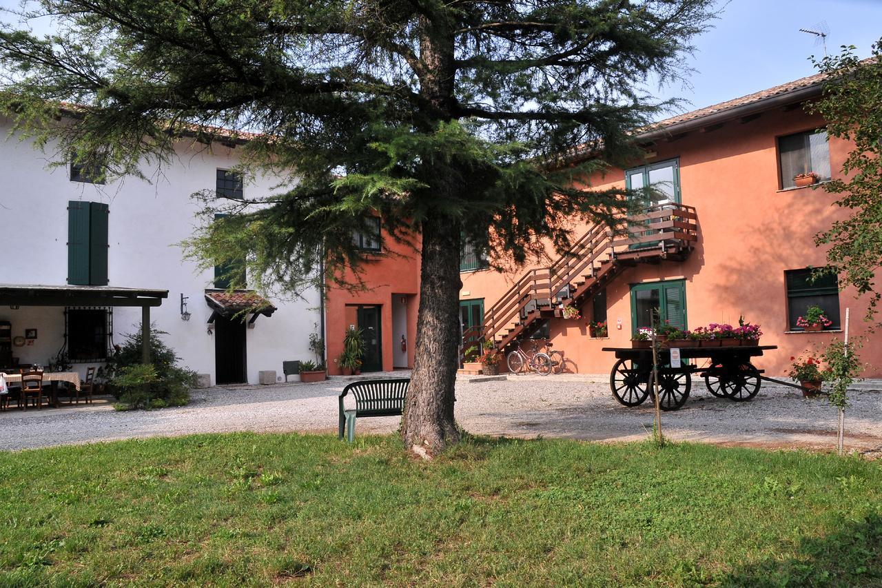 Agriturismo Le Oche Selvatiche Lauzacco Eksteriør bilde